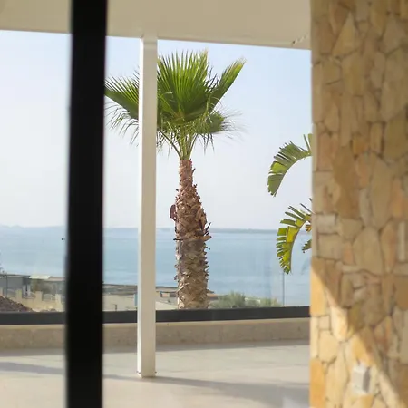 Seascape Luxury Lejlighed