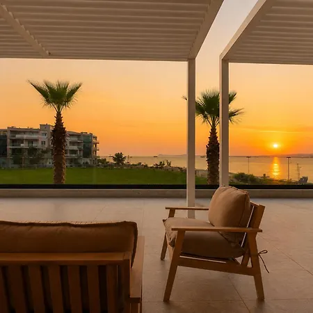 Seascape Luxury Lejlighed